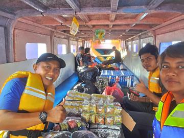 NZMATES Team inside the boat to Tahalupu 