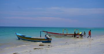 A good weather and a calm ocean are important so the fishermen can safely do their work