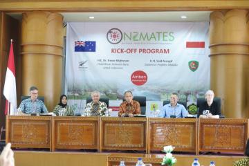 The Governor of Maluku and New Zealand Ambassador are joined by Infratec CEO and Director of Mercy Corps Indonesia for a press conference.